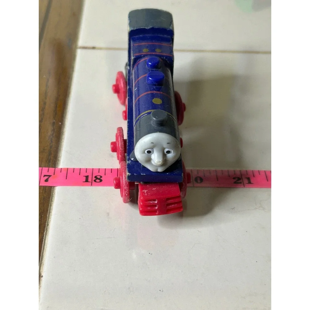 Thomas & Friends Wooden Railway Hank Blue Magnetic Train Engine Toy